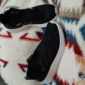 Adidas 8 1/2 women's Ultimafusion slip on trainer